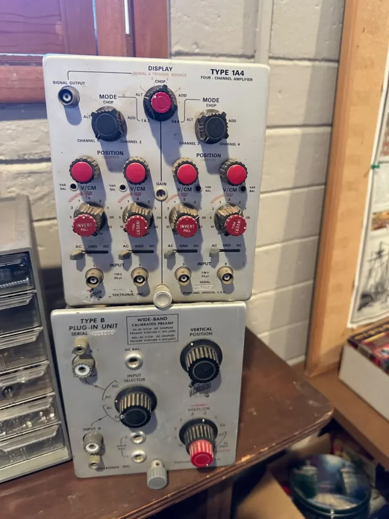 Item from the 50% OFF SATURDAY! Retromania with Busy Bees! estate sale in Chandler, AZ