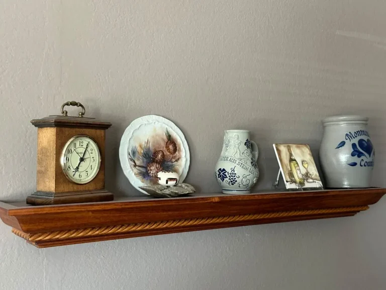 Item from the Sweet Sun Lakes Sale with Busy Bees! estate sale in Chandler, AZ