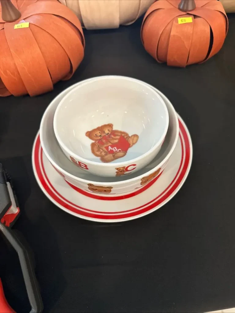 Item from the 25% OFF FRIDAY! Collectibles, Longenberger Baskets Oh my- in Gilbert with Busy Bees! estate sale in Gilbert, AZ