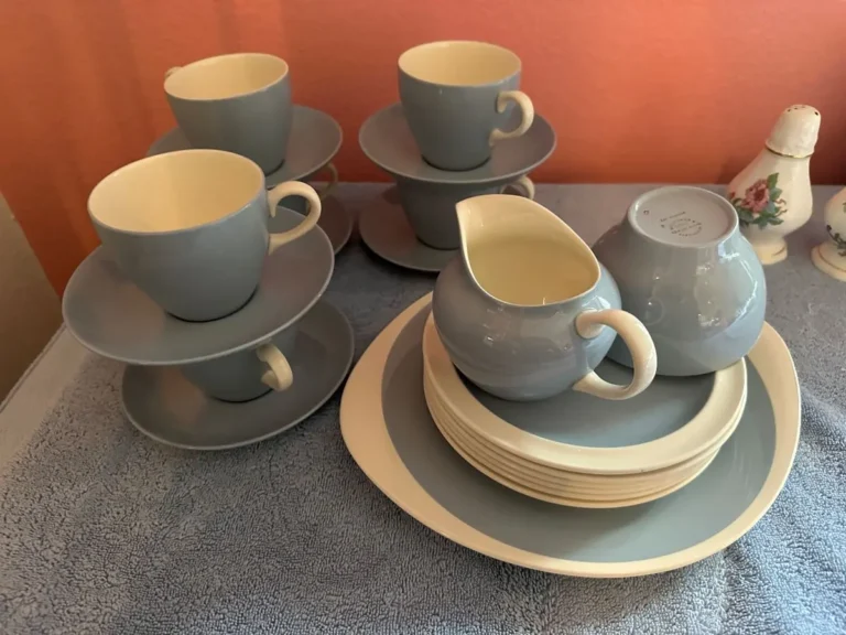 Item from the Christmas & Waterford Overload 50% OFF! Gate code 85841 FINAL DAY! estate sale in Gilbert, AZ