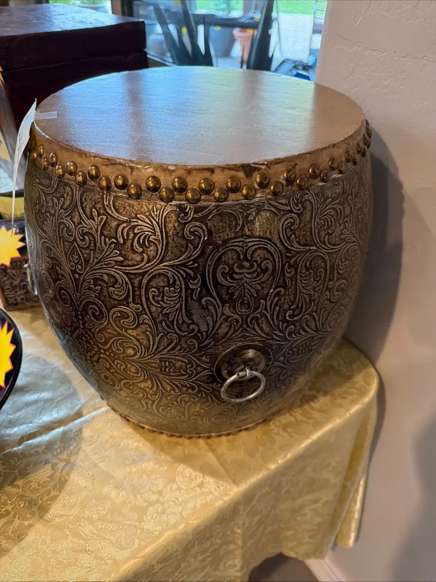 Item from the 50% OFF SATURDAY! Timeless Treasures from the East with Busy Bees! estate sale in Mesa, AZ