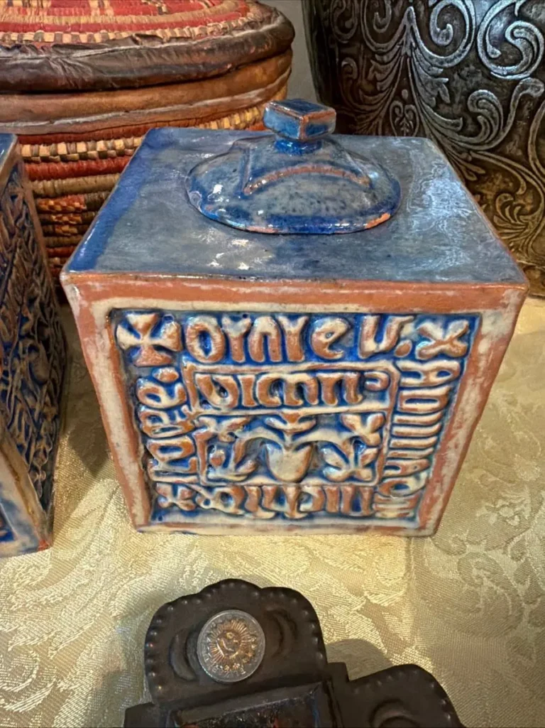 Item from the 50% OFF SATURDAY! Timeless Treasures from the East with Busy Bees! estate sale in Mesa, AZ