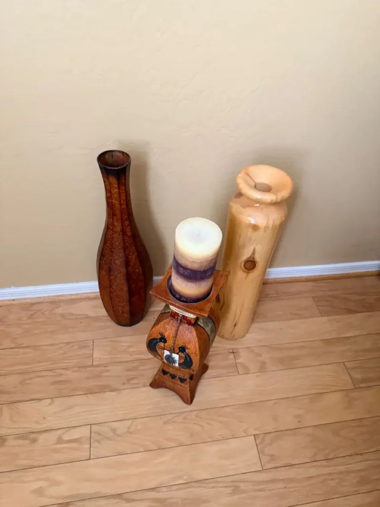 Item from the MORE DEALS ON SUNDAY! Southwest and The Art of Entertaining GATE CODE #2471 estate sale in Mesa, AZ