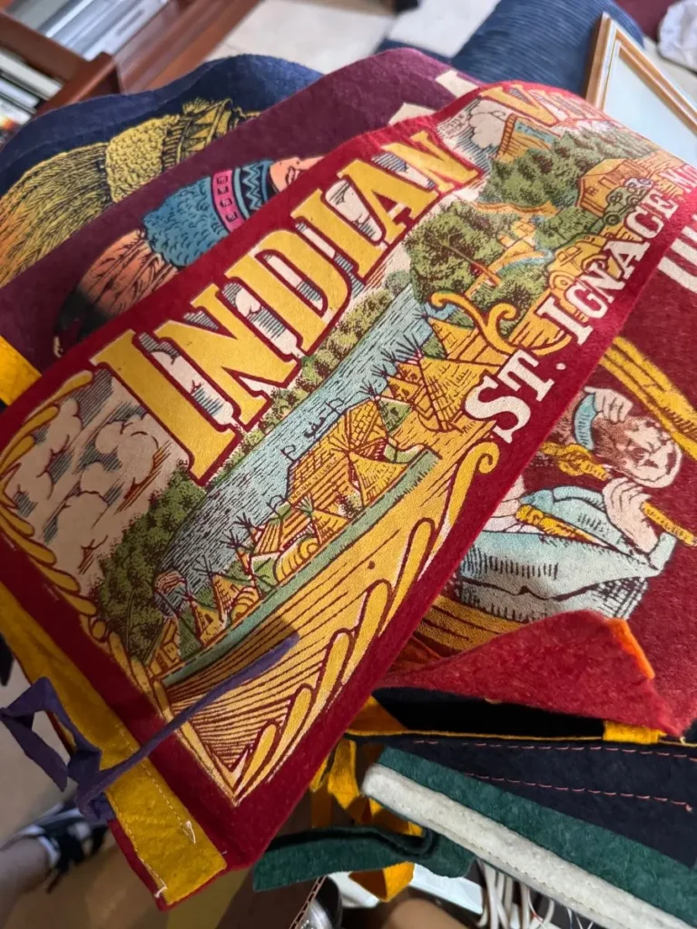 Item from the Whiskers, Wings and Southwestern Things with Busy Bees! estate sale in Mesa, AZ