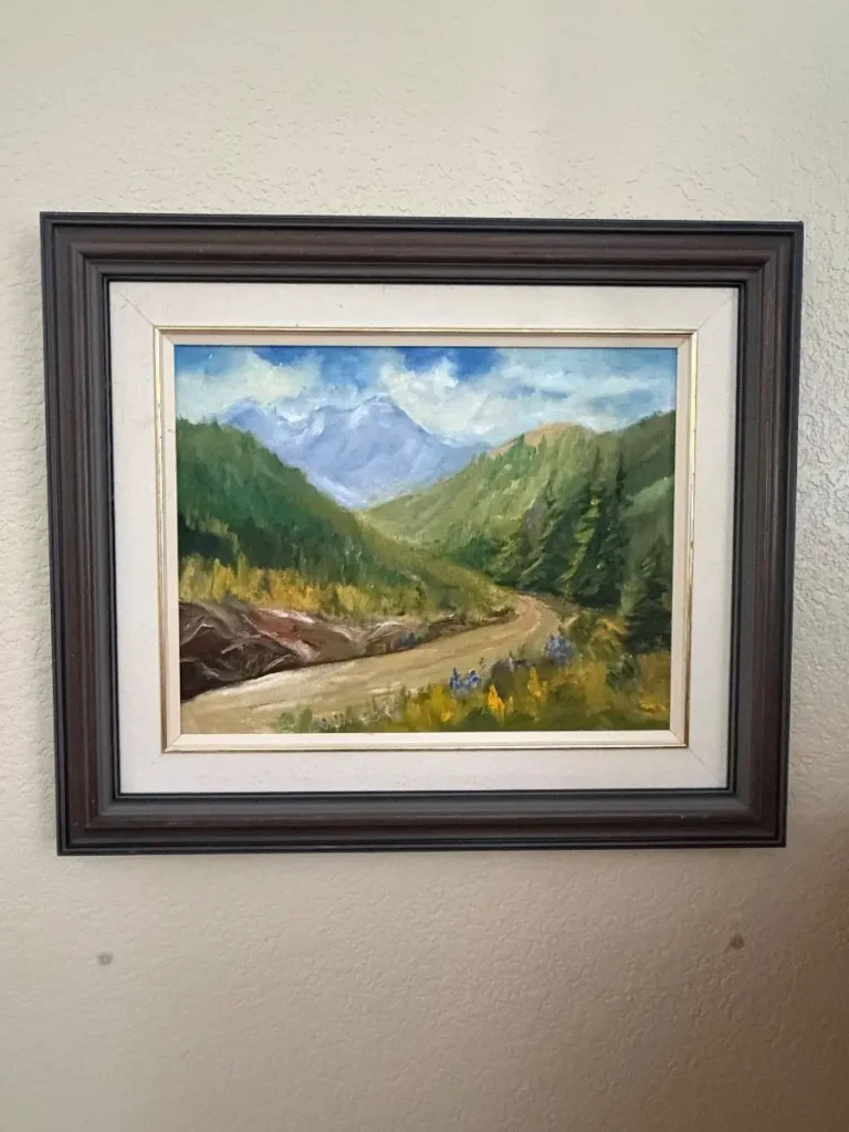 Item from the Whiskers, Wings and Southwestern Things with Busy Bees! estate sale in Mesa, AZ