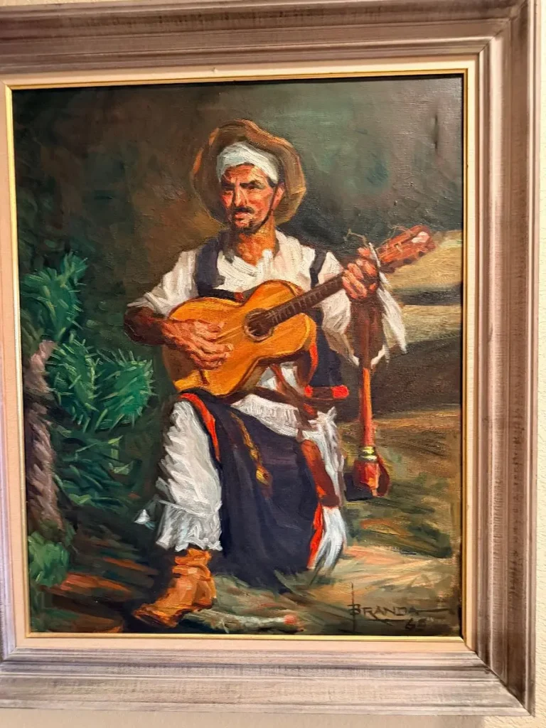 Item from the Whiskers, Wings and Southwestern Things with Busy Bees! estate sale in Mesa, AZ