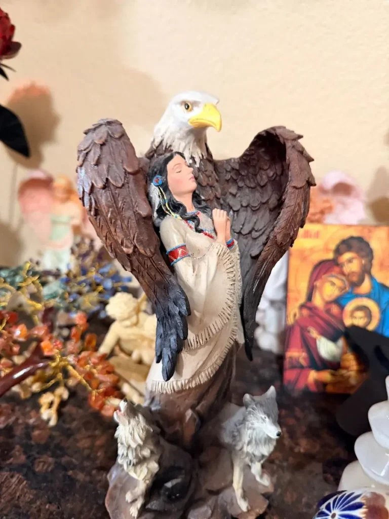 Item from the Whiskers, Wings and Southwestern Things with Busy Bees! estate sale in Mesa, AZ