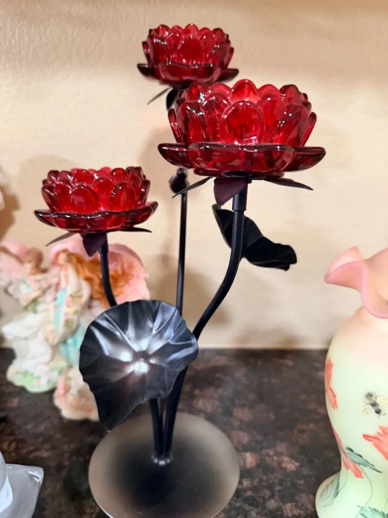 Item from the Whiskers, Wings and Southwestern Things with Busy Bees! estate sale in Mesa, AZ