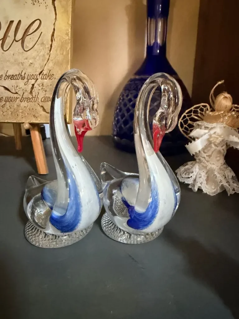 Item from the Whiskers, Wings and Southwestern Things with Busy Bees! estate sale in Mesa, AZ