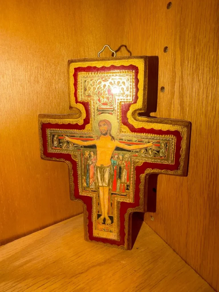 Item from the Whiskers, Wings and Southwestern Things with Busy Bees! estate sale in Mesa, AZ