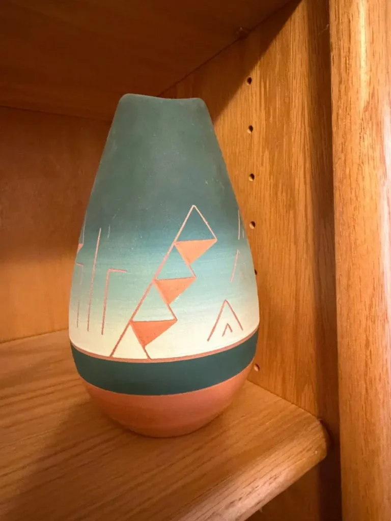 Item from the Whiskers, Wings and Southwestern Things with Busy Bees! estate sale in Mesa, AZ