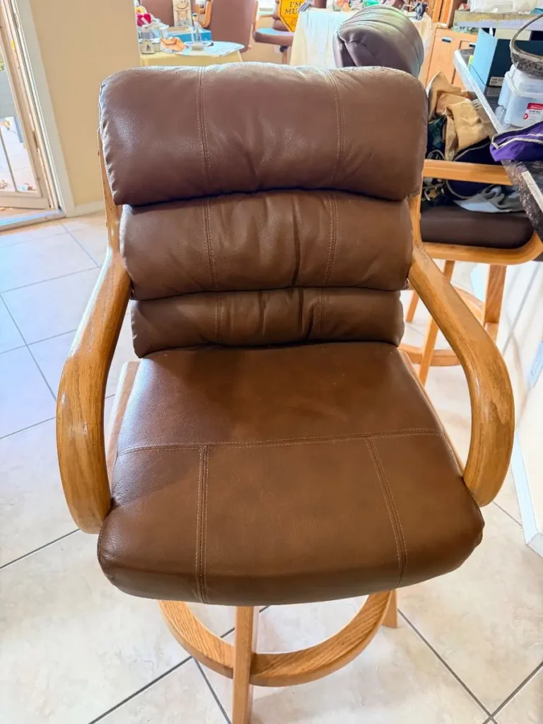 Item from the Whiskers, Wings and Southwestern Things with Busy Bees! estate sale in Mesa, AZ