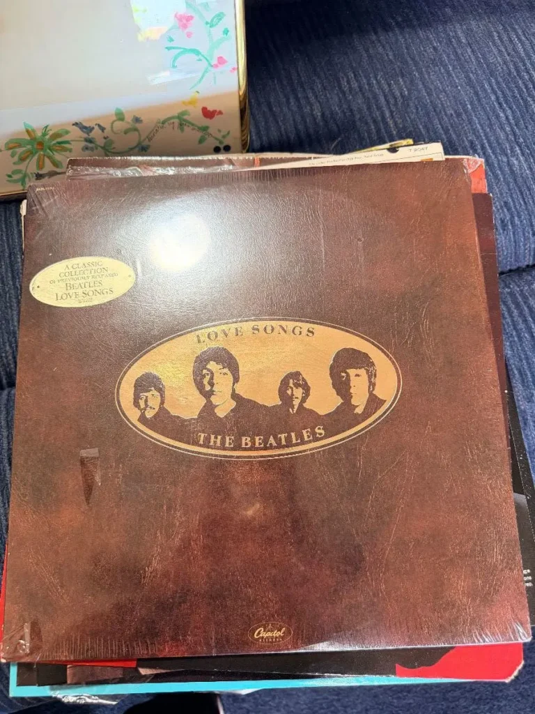 Item from the Whiskers, Wings and Southwestern Things with Busy Bees! estate sale in Mesa, AZ