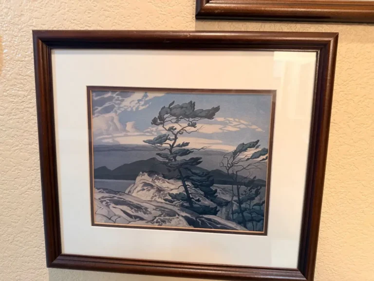 Item from the Whiskers, Wings and Southwestern Things with Busy Bees! estate sale in Mesa, AZ