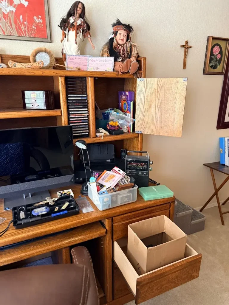 Item from the Whiskers, Wings and Southwestern Things with Busy Bees! estate sale in Mesa, AZ