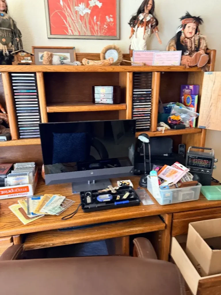 Item from the Whiskers, Wings and Southwestern Things with Busy Bees! estate sale in Mesa, AZ