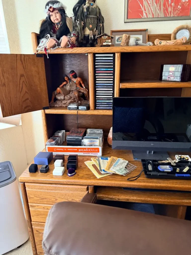 Item from the Whiskers, Wings and Southwestern Things with Busy Bees! estate sale in Mesa, AZ