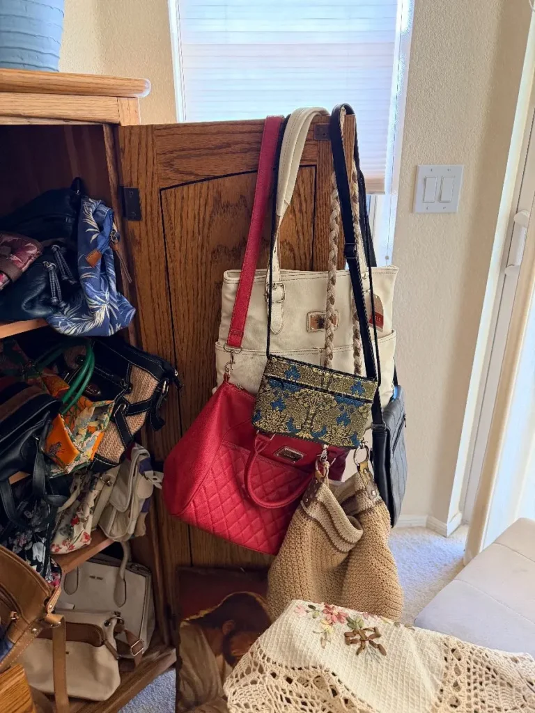 Item from the Whiskers, Wings and Southwestern Things with Busy Bees! estate sale in Mesa, AZ