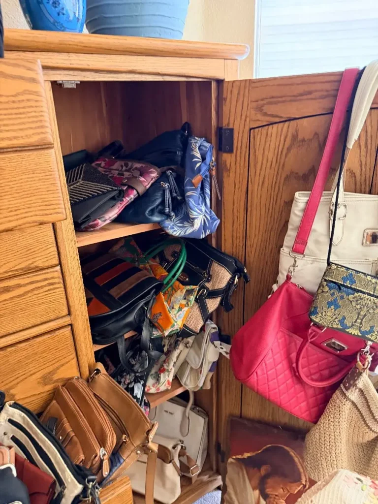 Item from the Whiskers, Wings and Southwestern Things with Busy Bees! estate sale in Mesa, AZ