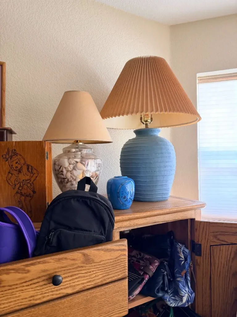 Item from the Whiskers, Wings and Southwestern Things with Busy Bees! estate sale in Mesa, AZ