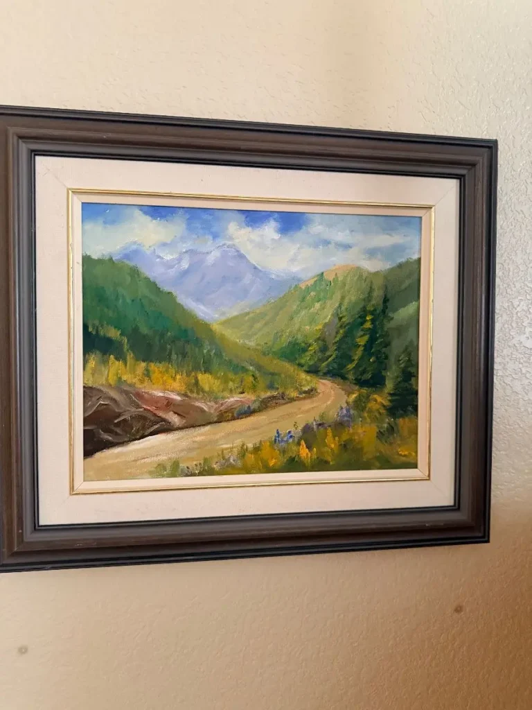 Item from the Whiskers, Wings and Southwestern Things with Busy Bees! estate sale in Mesa, AZ