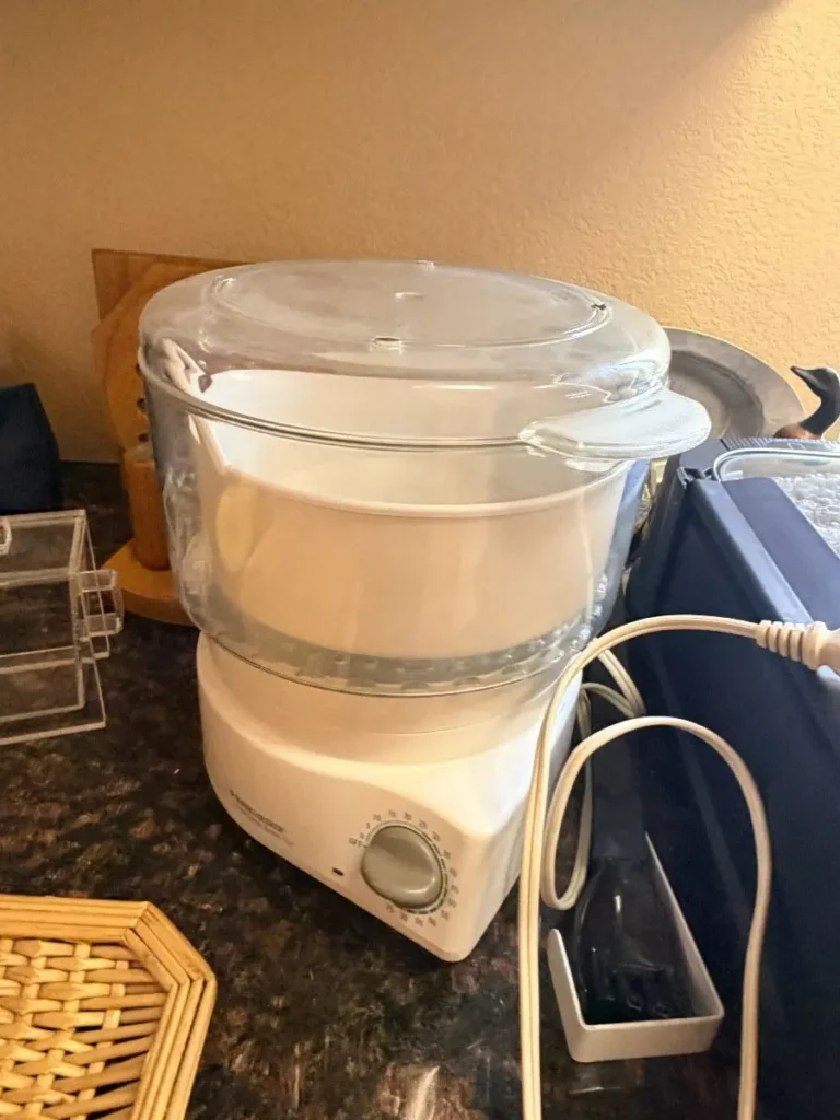 Item from the Whiskers, Wings and Southwestern Things with Busy Bees! estate sale in Mesa, AZ
