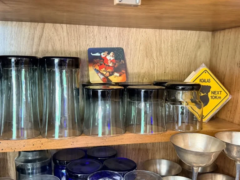 Item from the Whiskers, Wings and Southwestern Things with Busy Bees! estate sale in Mesa, AZ