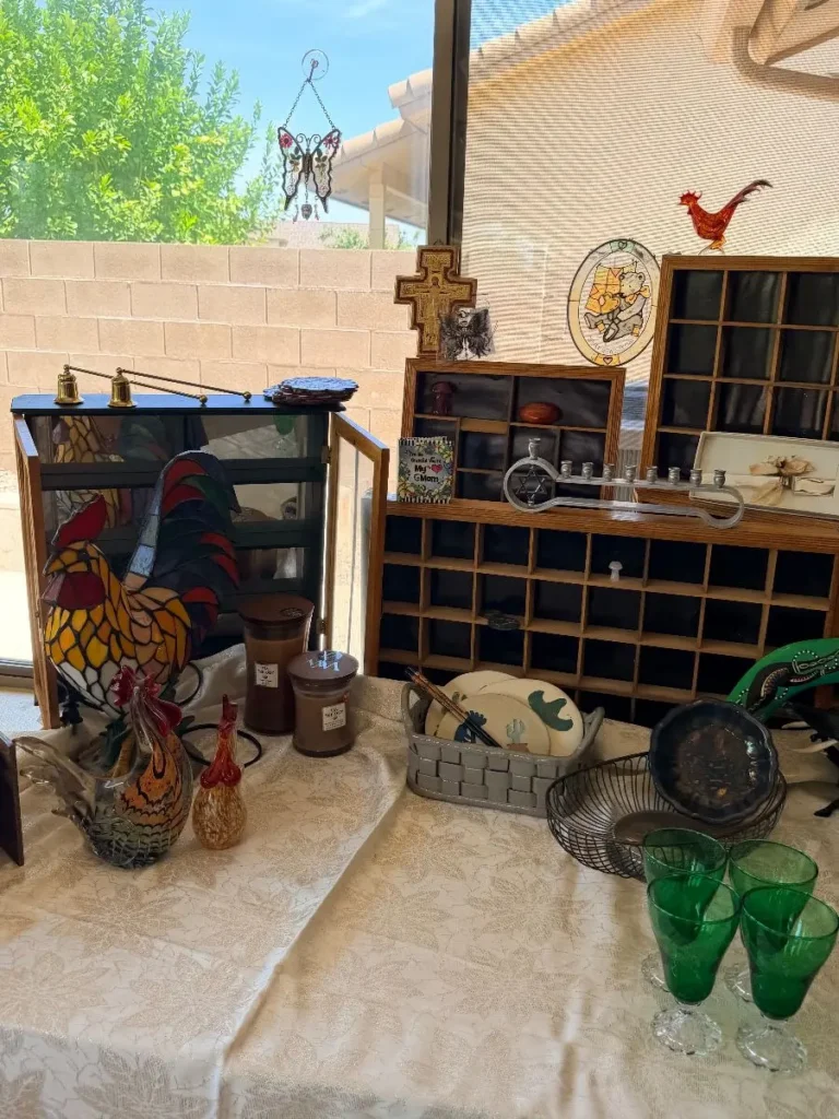 Item from the Whiskers, Wings and Southwestern Things with Busy Bees! estate sale in Mesa, AZ