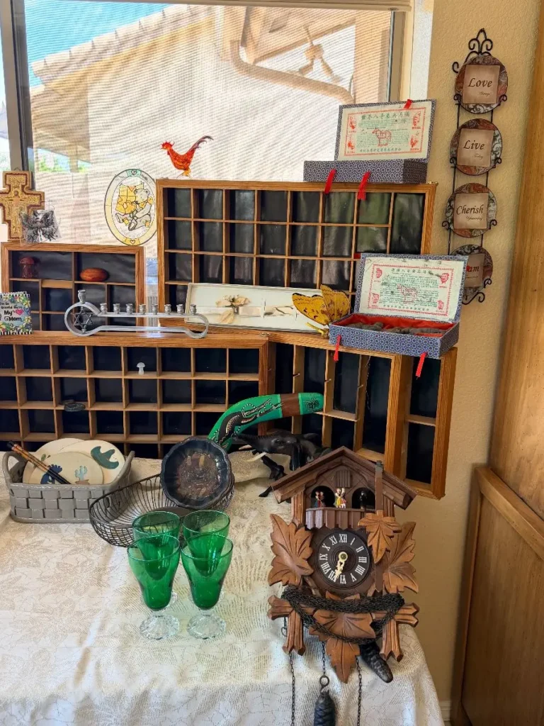 Item from the Whiskers, Wings and Southwestern Things with Busy Bees! estate sale in Mesa, AZ