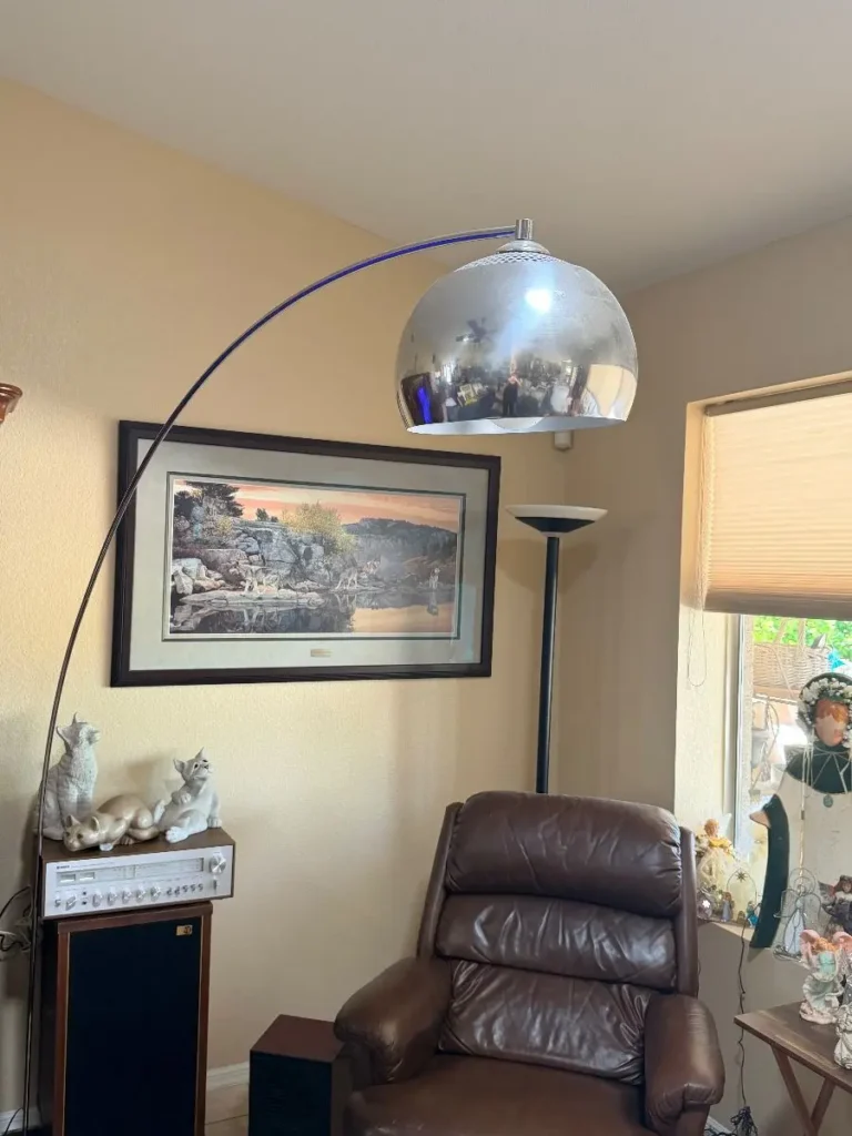 Item from the Whiskers, Wings and Southwestern Things with Busy Bees! estate sale in Mesa, AZ