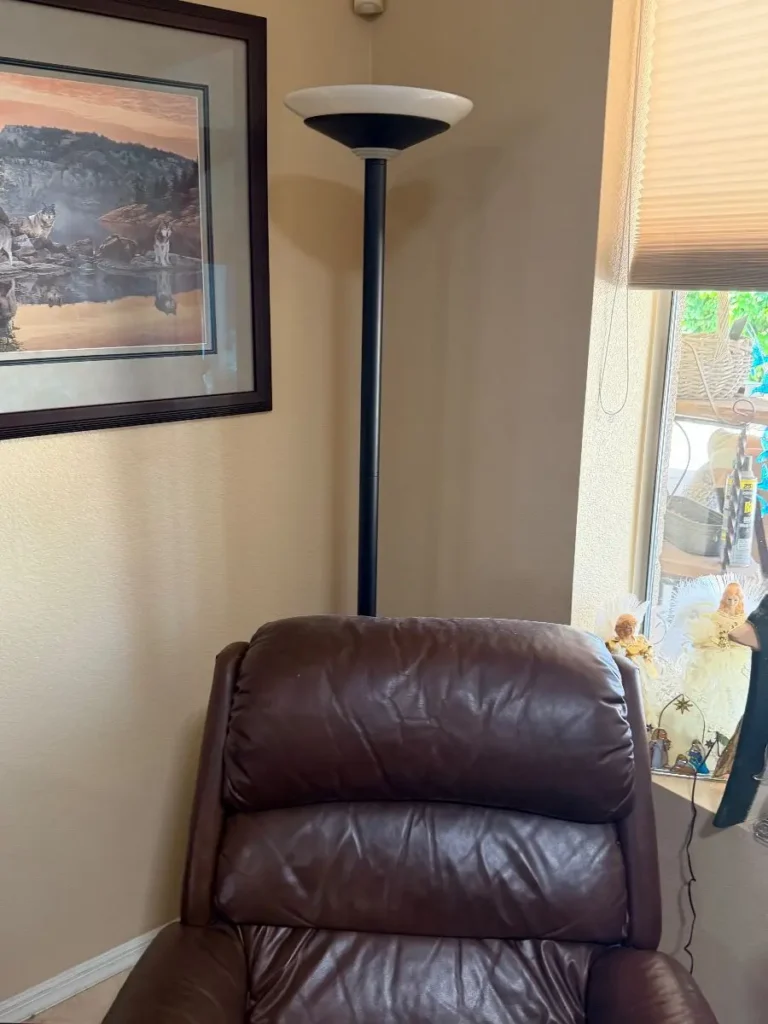 Item from the Whiskers, Wings and Southwestern Things with Busy Bees! estate sale in Mesa, AZ