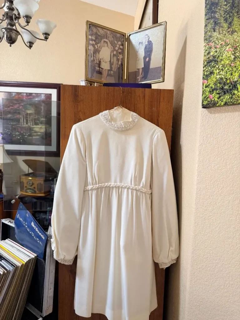 Item from the Whiskers, Wings and Southwestern Things with Busy Bees! estate sale in Mesa, AZ