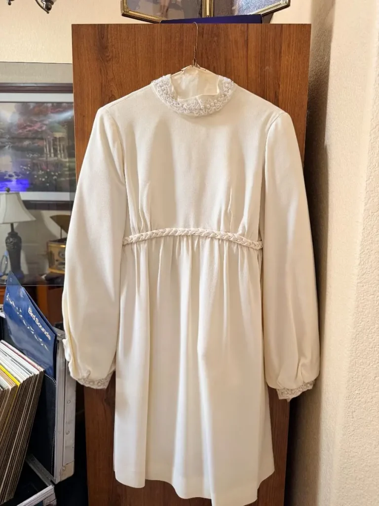 Item from the Whiskers, Wings and Southwestern Things with Busy Bees! estate sale in Mesa, AZ
