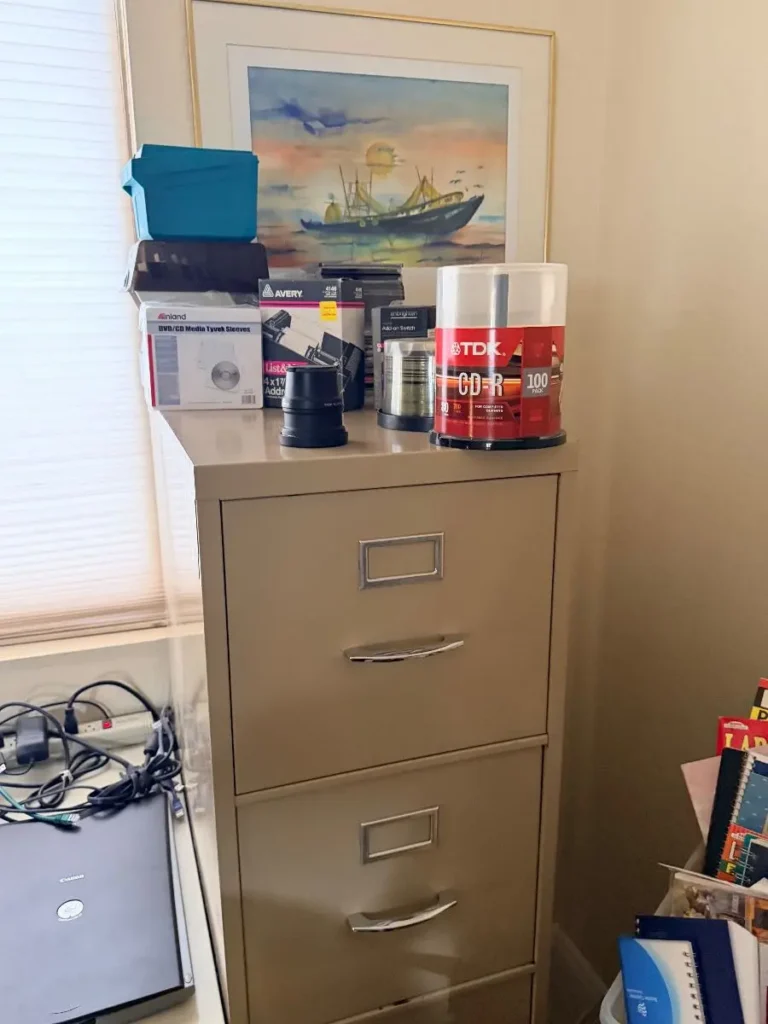 Item from the Whiskers, Wings and Southwestern Things with Busy Bees! estate sale in Mesa, AZ
