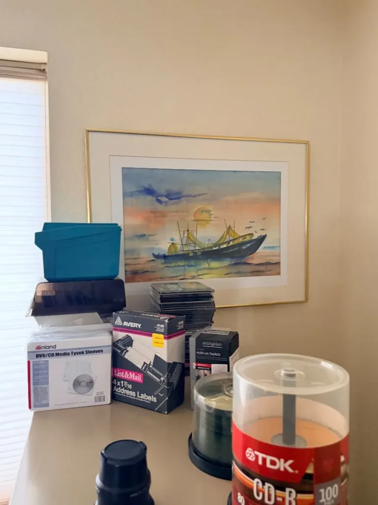 Item from the Whiskers, Wings and Southwestern Things with Busy Bees! estate sale in Mesa, AZ