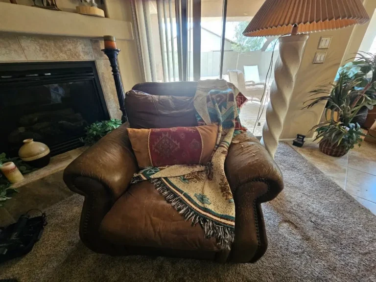 Item from the Home & Holiday Estate Sale: Christmas Decor, Earthenware, Cookbooks, Mindset & Real Estate Books estate sale in New River, AZ