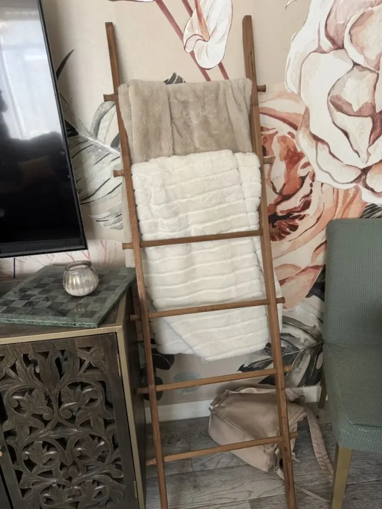 Item from the Sophisticated Phoenix Estate Sale – Designer Style, Modern Living & Outdoor Entertaining estate sale in Phoenix, AZ