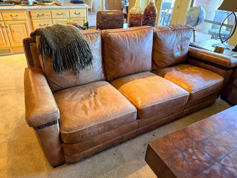 Item from the 25% OFF FRIDAY! Scottsdale Beauty with Busy Bees! estate sale in Scottsdale, AZ