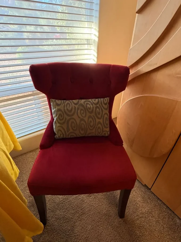 Item from the Busy Bees in Sedona for the Late Doctor Devin Mikles estate sale in Sedona, AZ