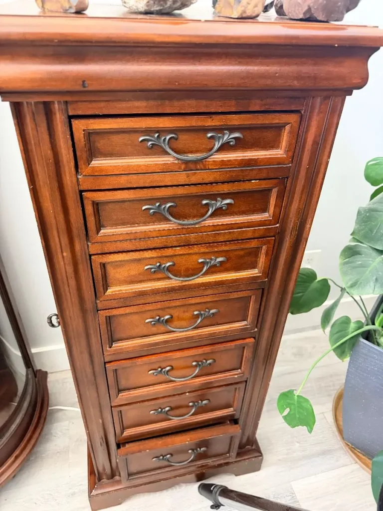 Item from the There’s More in Fountain Hills! estate sale in Fountain Hills, AZ