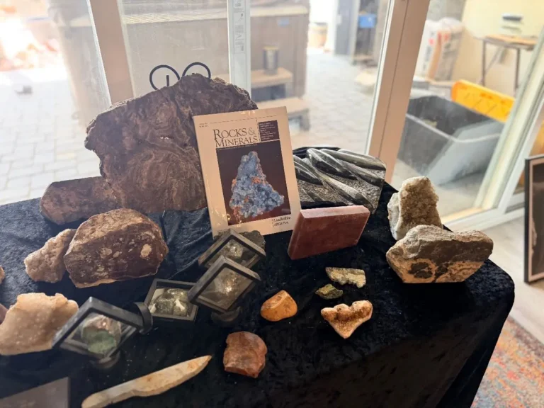 Item from the There’s More in Fountain Hills! estate sale in Fountain Hills, AZ