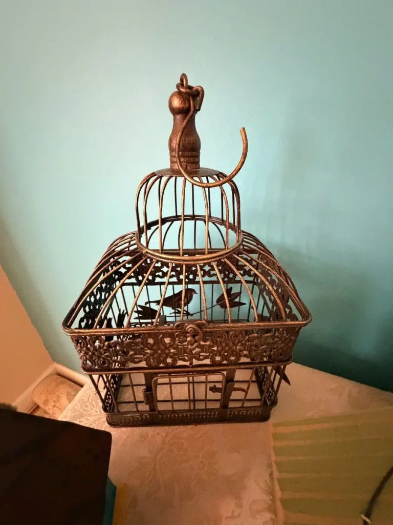 Item from the Packed Home by Busy Bees! estate sale in Scottsdale, AZ