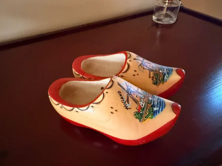Item from the Packed Home by Busy Bees! estate sale in Scottsdale, AZ
