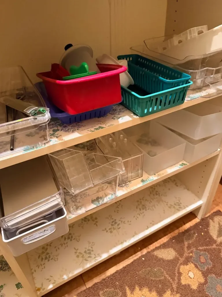 Item from the Packed Home by Busy Bees! estate sale in Scottsdale, AZ