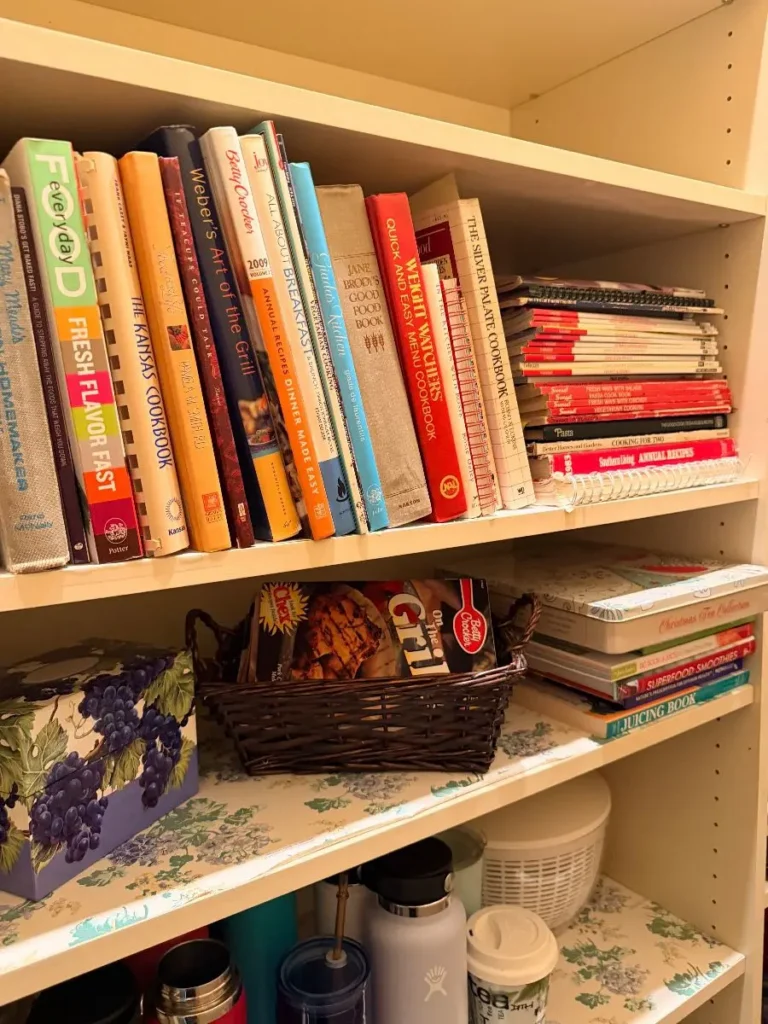 Item from the Packed Home by Busy Bees! estate sale in Scottsdale, AZ
