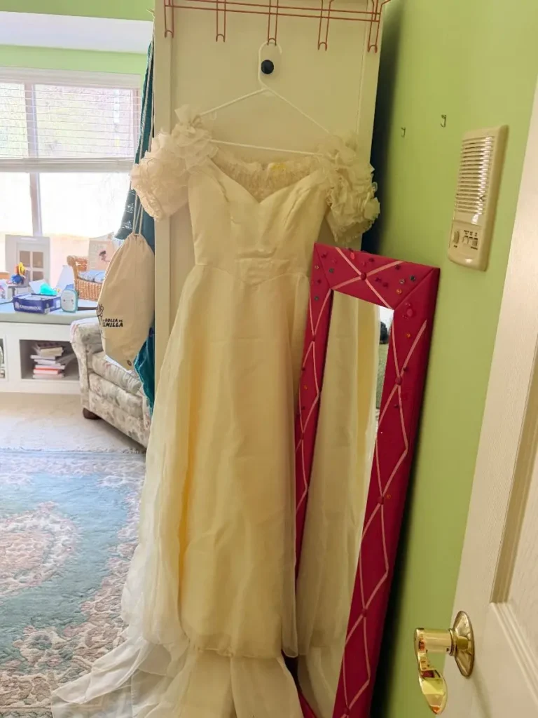 Item from the Packed Home by Busy Bees! estate sale in Scottsdale, AZ