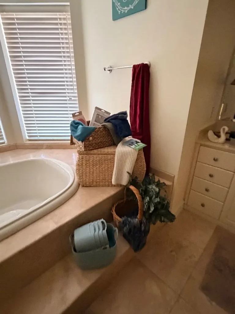 Item from the Packed Home by Busy Bees! estate sale in Scottsdale, AZ