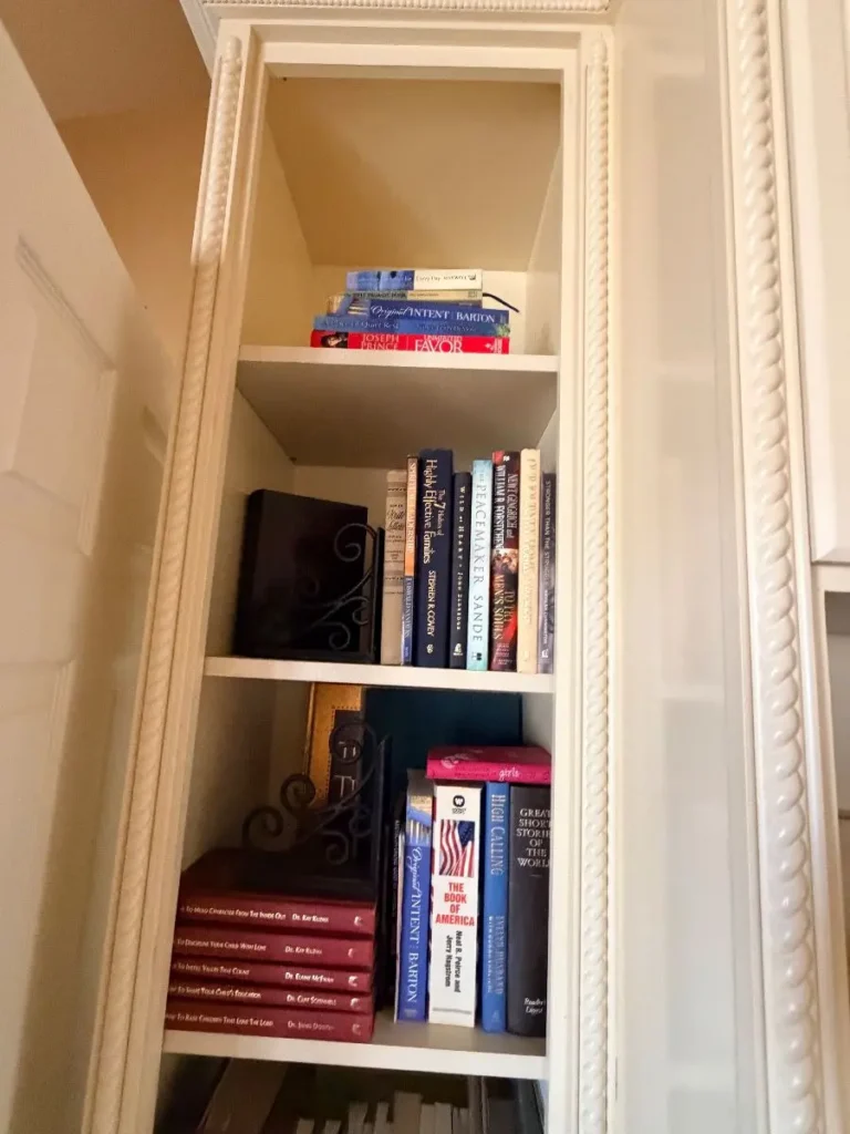 Item from the Packed Home by Busy Bees! estate sale in Scottsdale, AZ