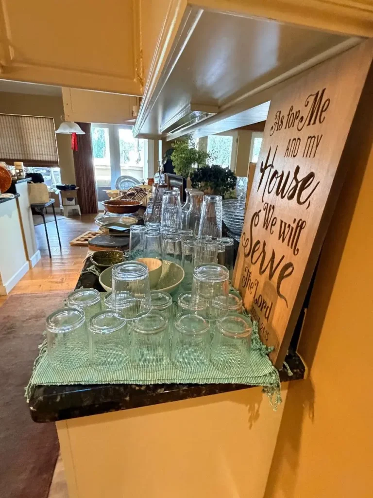 Item from the Packed Home by Busy Bees! estate sale in Scottsdale, AZ