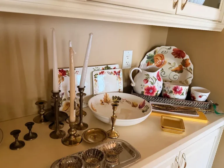 Item from the Packed Home by Busy Bees! estate sale in Scottsdale, AZ